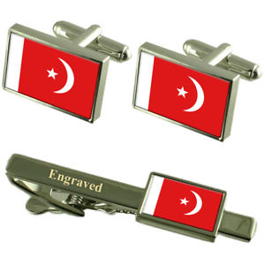 【送料無料】メンズアクセサリ―　ウムアルフラグカフスボタンタイクリップマッチングボックスumm al qaiwan flag cufflinks engraved tie clip matching box set