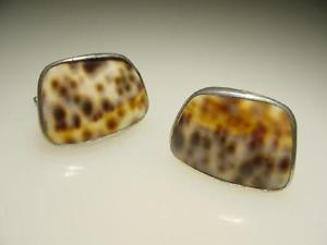 【送料無料】メンズアクセサリ―　カフスリンクタカラガイシェルストーンブドウvintage hand made silver tiger cowrie shell gem stone of sea cuff links signed