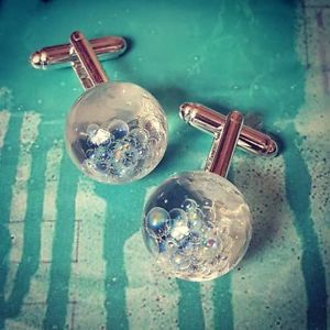 【送料無料】メンズアクセサリ― ユニークカフスボタンウェディングメンズカフスunique rainbow bubbles cufflinks resin iridescent handmade wedding mens cuffs