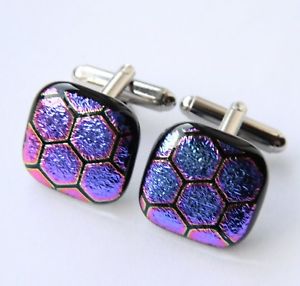 【送料無料】メンズアクセサリ―　ダイクロイックガラスカフスボタンハニカムgenuine dichroic glass hand crafted cufflinks purple honeycomb