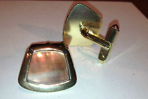 【送料無料】メンズアクセサリ―　ビンテージカフリンクスvintage gold plated cuff links circa 1970 12,735円