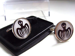 【送料無料】メンズアクセサリ― ジェームズボンドバッジメンズカフスボタンjames bond 007 spectre spectre badge mens cufflinks gift