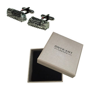 【送料無料】メンズアクセサリ―　カフスボタンオニキスアートmens burnished silver mallard train cufflinks amp; gift by onyx art