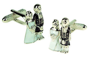 【送料無料】メンズアクセサリ―　ボックスキルトカフリンクススコットランドbride and scottish groom in kilt wedding cufflinks in gift box 14695