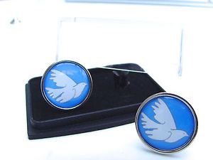 【送料無料】メンズアクセサリ― ジェームズボンドミロスバッジメンズカフスボタンjames bond 007 milos the dove columbo badge mens cufflinks gift