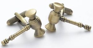 【送料無料】メンズアクセサリ―　カフリンクスカフリンクスauctioneers gavel cufflinks cuff links 9716