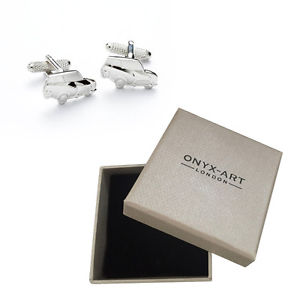 【送料無料】メンズアクセサリ―　メンズシルバーミニクーパーカフスボタンオニキスアートボックスオンmens silver mini cooper cufflinks amp; gift box by onyx art