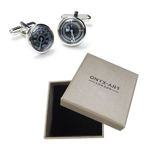 【送料無料】メンズアクセサリ―　メンズカフスボタンオニキスアートボックスオンmens speedo amp; temp gauge car cufflinks amp; gift box by onyx art