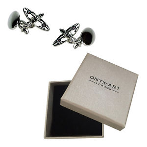 【送料無料】メンズアクセサリ―　カフリンクスボックスオニキスアートmens silver spitfire cufflinks amp; gift box aeroplane war plane by onyx art