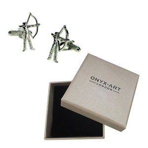 【送料無料】メンズアクセサリ―　メンズアーチャーカフスボタンオニキスアートボックスオンmens archer bow amp; arrow cufflinks amp; gift box by onyx art