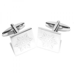 【送料無料】メンズアクセサリ―　カフスボタンクリスマスengraved snowflake cufflinks christmas winter boxed x2boesf001