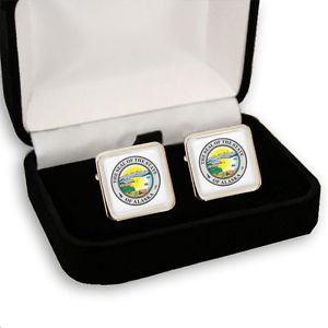 【送料無料】メンズアクセサリ― アラスカシールメンズカフスボタンアメリカalaska seal mens gift cufflinks us state usa engraving