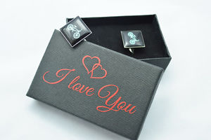 【送料無料】メンズアクセサリ―　サイクリストバイクカフリンクスボックスサイクリングカフリンクスバレンタインcyclist bike cufflinks in i love you box cycling cuff links valentines gift