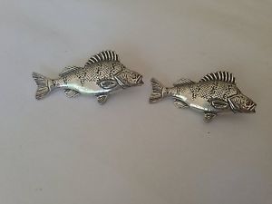 【送料無料】メンズアクセサリ― シェフィールドf34シロメカフスリンクlarge perch f34 fine english pewter fish cufflinks handmade in sheffield
