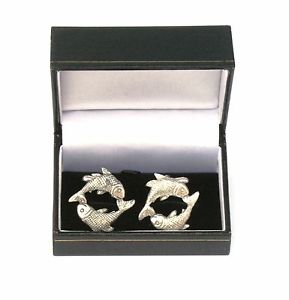 【送料無料】メンズアクセサリ―　ピューターカフスボタンメンズボックスpisces the fish pewter cufflinks ideal mens astrology gift boxed 13,485円