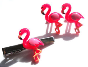 【送料無料】メンズアクセサリ―　ハンドメイドピンクフラミンゴカフスボタンタイピンバッグセットlimited quantity handmade pink flamingo cufflinks tie pin set free gift bag