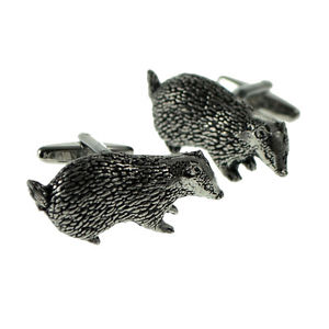 【送料無料】メンズアクセサリ―　ボックス×ピューターアナグマカフリンクスenglish pewter badger cufflinks in leatherette box x2tsbca08