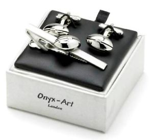 【送料無料】メンズアクセサリ―　ラグビーボールカフスボタンタイクリップセットボックスrugby ball cufflinks and tie clip gift set clearance gift boxed