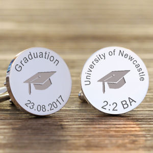 【送料無料】メンズアクセサリ— パーソナライズラウンドカフスボタンキャップラウンドカフリンクスpersonalised graduation round cufflinks cap round cufflinks gifts silver plated|hokushin