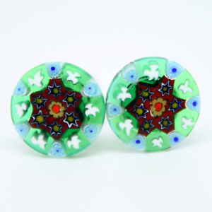 【送料無料】メンズアクセサリ— ムラノガラスカフリンクスgreen, red and white circular patterned murano glass cufflinks with millefiori|hokushin
