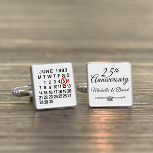 【送料無料】メンズアクセサリ―　パーソナライズカフスボタンカフリンクpersonalised silver plated anniversary date wedding cufflinks cuff link 13,666円