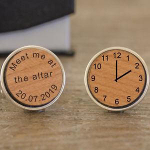 【送料無料】メンズアクセサリ―　パーソナライズカフスボタンpersonalised wooden meet me at the alter cufflinks, wedding party gift, groom