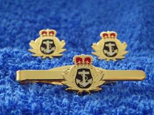 【送料無料】メンズアクセサリ― ロイヤルネイビーカフリンクタイグリップクリップセットroyal navy  rn  cuff link and tie grip  clip gift set