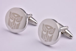 【貨物輸送無料】メンズ添え物― カフスリンクウェディングシャツスーツダンスパーティーmenssilver transformers cufflinks uk wedding groom shirt suit prom gift mens