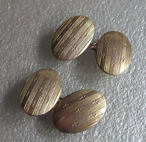 【送料無料】メンズアクセサリ―　ビンテージメンズカフリンクスアールデコcufflinks vintage mens cuff links 1930s 1940s art deco aged goldtone metal