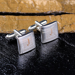 【送料無料】メンズアクセサリ&mdash;　パーソナライズモノグラムスクエアカフスボタンpersonalised classic monogram square cufflinks for men ushers groomsmen best man｜hokushin