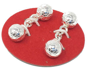 【送料無料】メンズアクセサリ&mdash;　サッカーデザイナークリストファーシンプソンカフリンクスボックスsilver plated football cufflinks gift boxed by designer christopher simpson｜hokushin