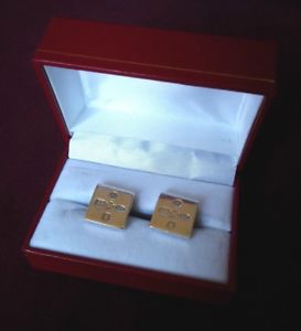 【送料無料】メンズアクセサリ―　スターリングシルバーミレニアムカーシェフィールドカフスボタンsterling silver millenium hallmark cufflinks by carrs of sheffield boxed