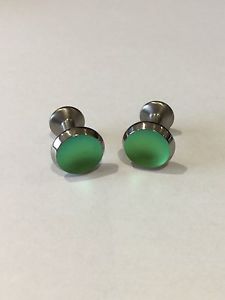【貨物輸送無料】メンズ付属物― フレッシュグリーンセンターチタンカフリンクスgents titanium cufflinks with fresh green coloured centre