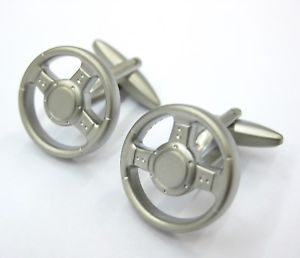 【送料無料】メンズアクセサリ―　ステアリングホイールカフスボタンカーカフリンクsteering wheel cufflinks car cuff links automotive gemelos 70 for 7 items