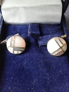 【送料無料】メンズアクセサリ―　パールカフスリンクスターリングsterling silver and mother of pearl cufflinks