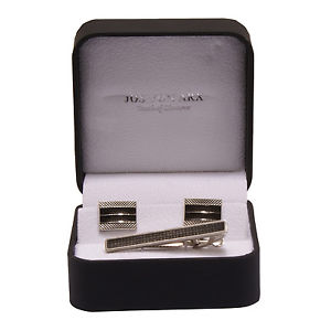 【送料無料】メンズアクセサリ―　ジョスフォンアークスプレゼンテーションボックスタイバーセットjos von arx silver plated cufflink and tie bar gift set in presentation box