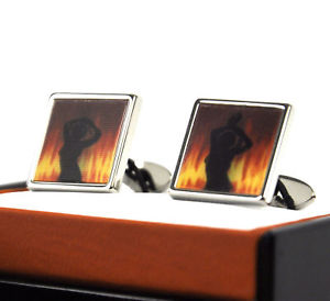 【送料無料】メンズアクセサリ―　アニメーションカフスボタンダンサーシャツカフリンクスanimated cufflinks fire dancer wedding groom best man shirt cuff links