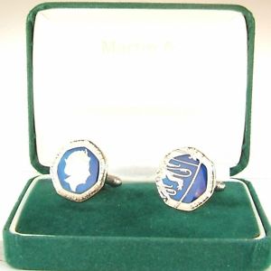 【送料無料】メンズアクセサリ―　ペンスカフスボタンアンプ2018 twenty pence 20p cufflinks in blue amp; silver