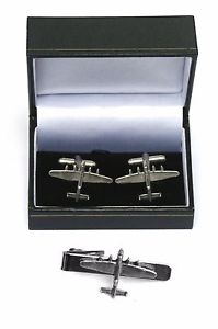 【送料無料】メンズアクセサリ&mdash;　ランカスターカフスボタンタイクリップバースライドセットlancaster bomber cufflinks amp; tie clip bar slide set raf plane gift｜hokushin