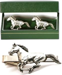 【送料無料】メンズアクセサリ&mdash;　カフスボタンタイクリップバースライドメンズトレーニングセットhorse cufflinks amp; tie clip bar slide mens set training riding equestrian gift｜hokushin