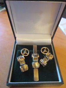 【送料無料】メンズアクセサリ— アールデコビンテージスポーツカータイピンボックスダブルカフリンクスart deco vintage motoring sports car tie pin amp; double cufflinks gift boxed|hokushin