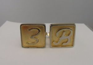 【貨物輸送無料】メンズ付属物― デザイナーエンブレムカフスボタンj98 designer emblem with  w und 3  cufflinks silver