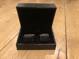 【送料無料】メンズアクセサリ―　カフリンクスrare lava stone cufflinks