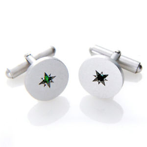 【送料無料】メンズアクセサリ―　エメラルドマットラウンドカフスボタンメンズsterling silver natural emerald gemstone matte finish round cufflinks mens gifts