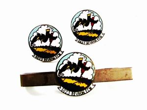 【貨物輸送無料】メンズ佩び物― カラスカフスボタンタイクラスプノーブランドwwii rare 2 crows lightening bolt 6023 revron ecm cufflinks tie clasp unbranded