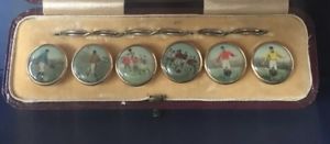 【貨物輸送無料】メンズ付属品― エナメルサッカーカフスボタンサッカー1900 yellow metal enamelled footballer cufflinks  national football museum