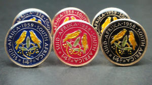 【送料無料】メンズアクセサリ―　アフリカエナメルコインカフリンクスペニーケープ1958 south africa enamelled coin cufflinks 14 penny farthing cape sparrows 20mm 21,754円