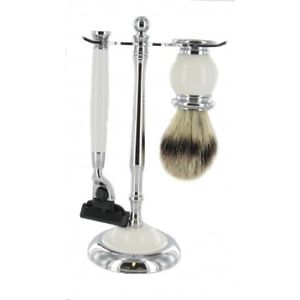 【送料無料】メンズアクセサリ―　ブラシシェービングセットwhite shaving set with bristle brush