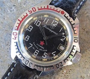 【送料無料】腕時計　ウォッチ　ソヴォストークorologio militare sovietico russo vostok komandirskiye meccanico funzionante