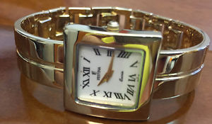【送料無料】腕時計　ウォッチ　ゴールドウォッチコーナーlujo mujer reloj festina oro plattiersehr lindo y bonito cuatro esquina blanco
